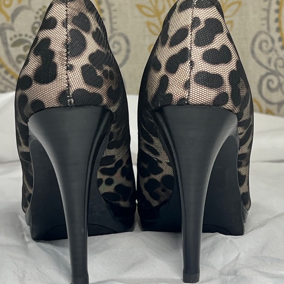 Moda Spana Leopard Print Mesh Peep-toe Platform Pumps - Size 7.5 - Picture 4 of 7